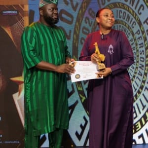 100 Iconic Personality of the Year Award Bright The Seer
